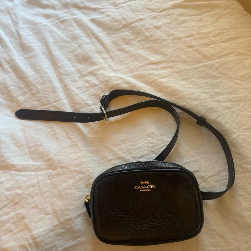 Coach Black Pebbled Leather Zip Belt Bag - Picture 2 of 6